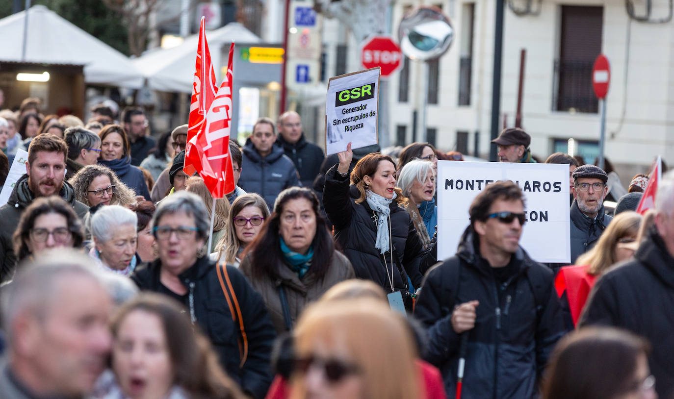 La manifestación contra la amnistía a las residencias, en imágenes