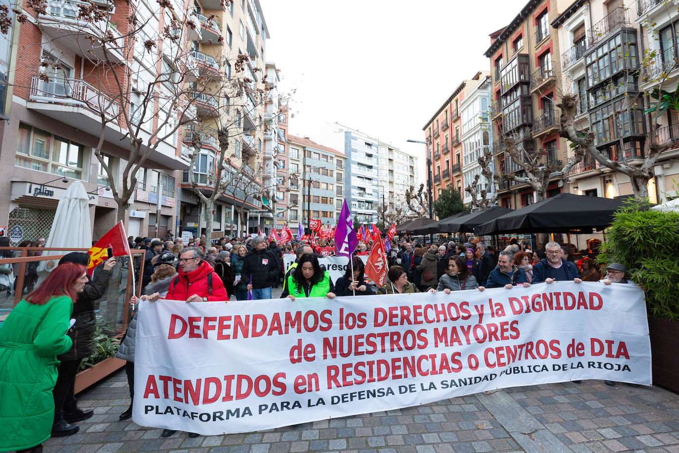 La manifestación contra la amnistía a las residencias, en imágenes