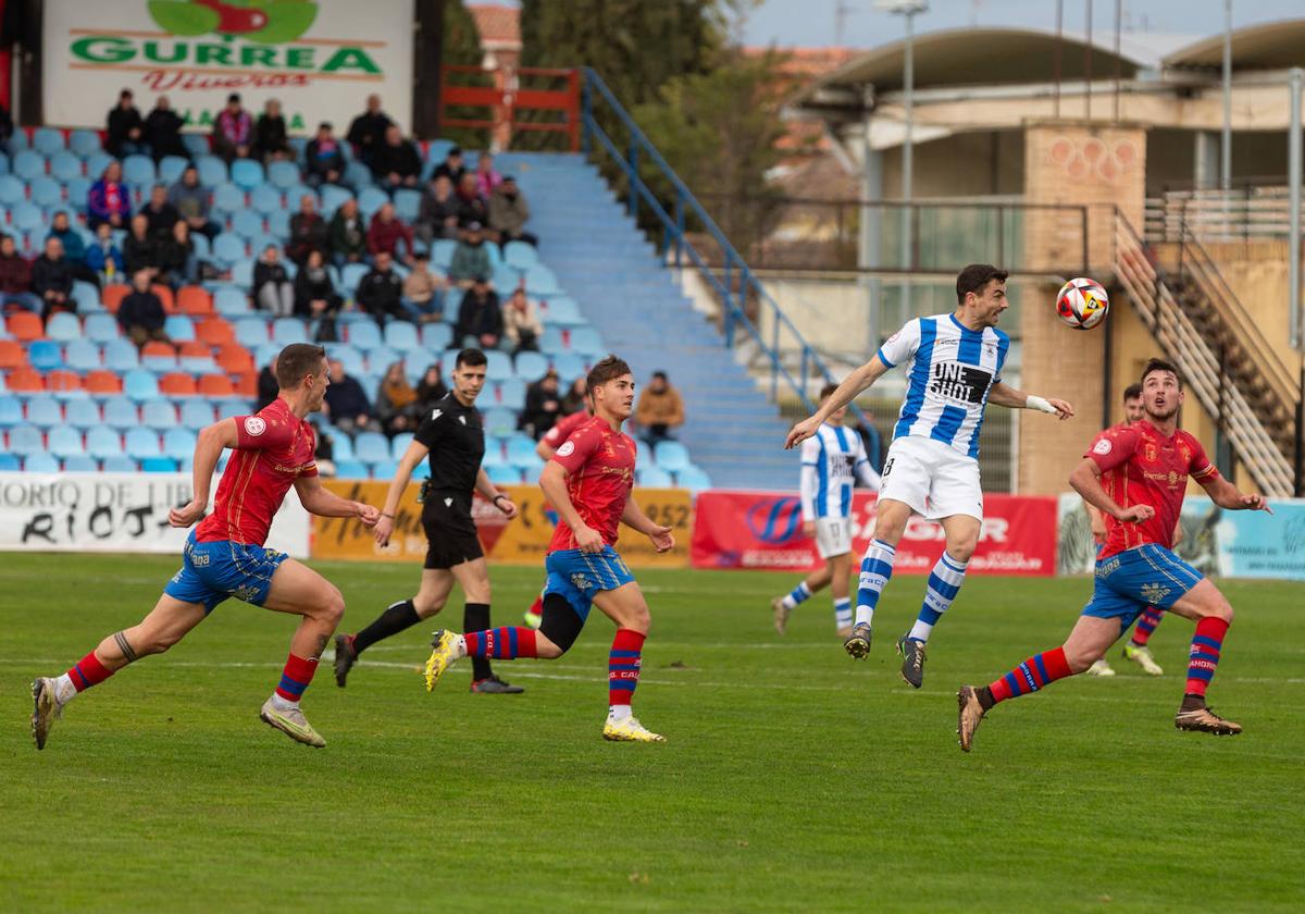 El derbi entre el Calahorra y el Náxara, en imágenes