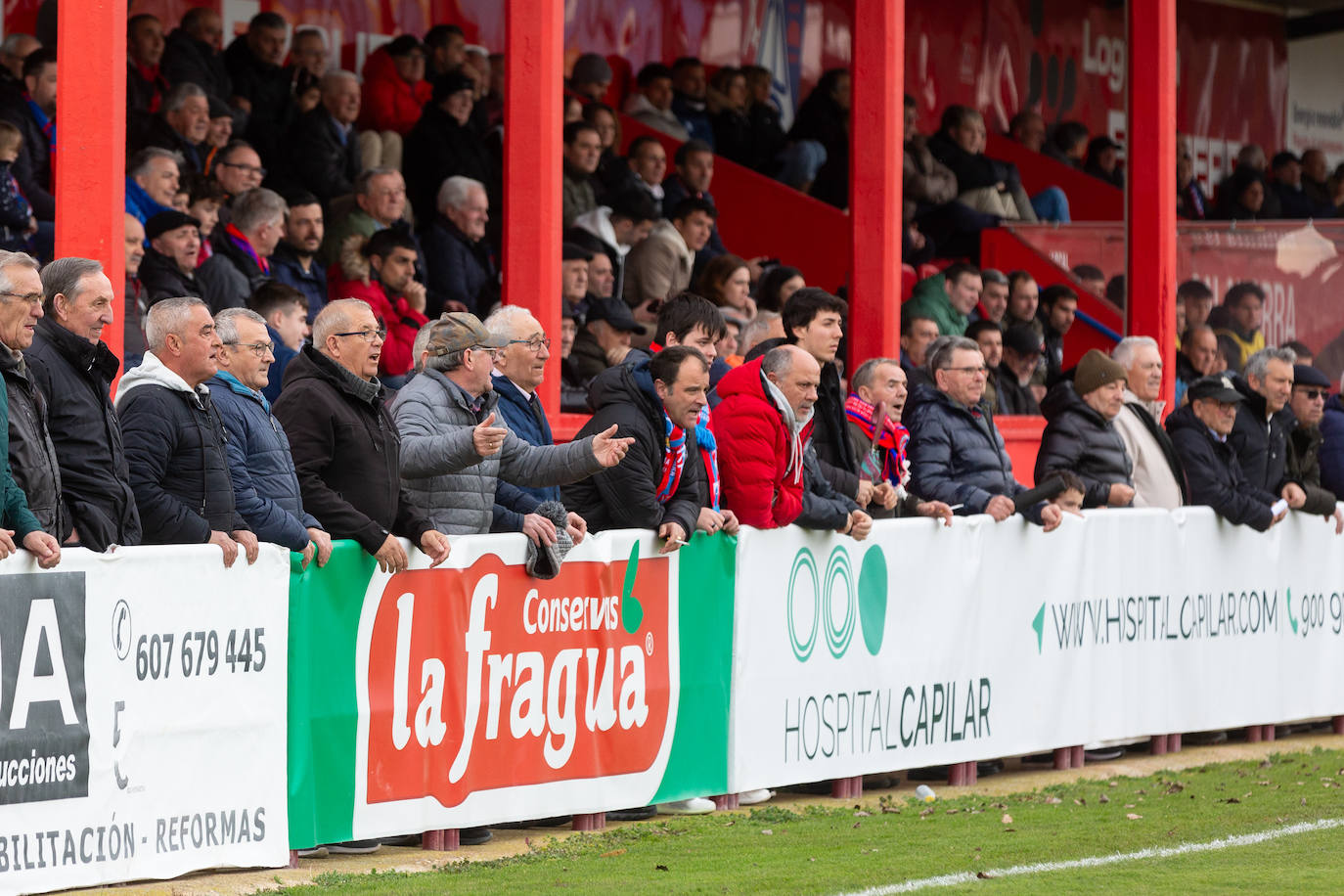 El derbi entre el Calahorra y el Náxara, en imágenes