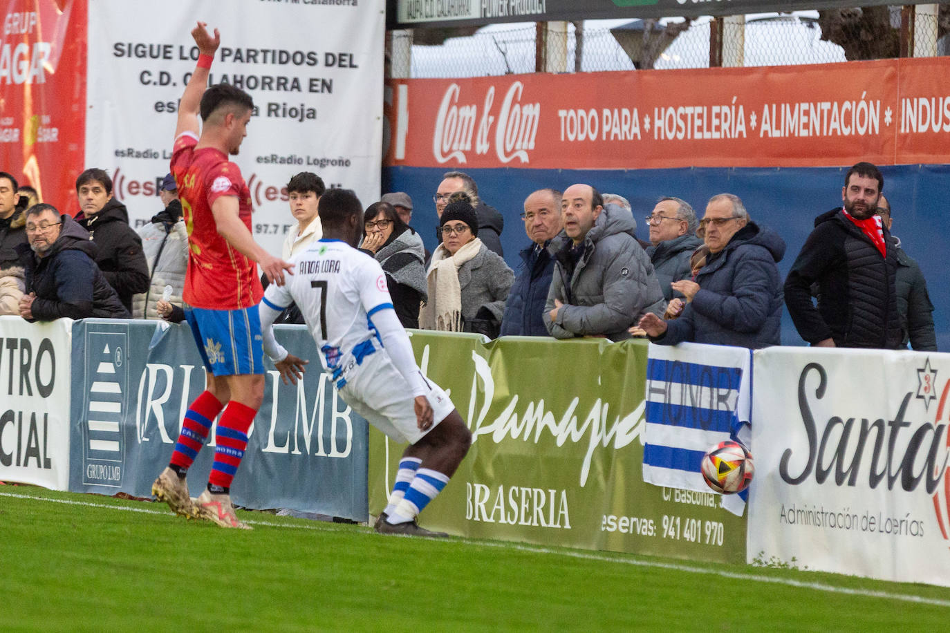 El derbi entre el Calahorra y el Náxara, en imágenes