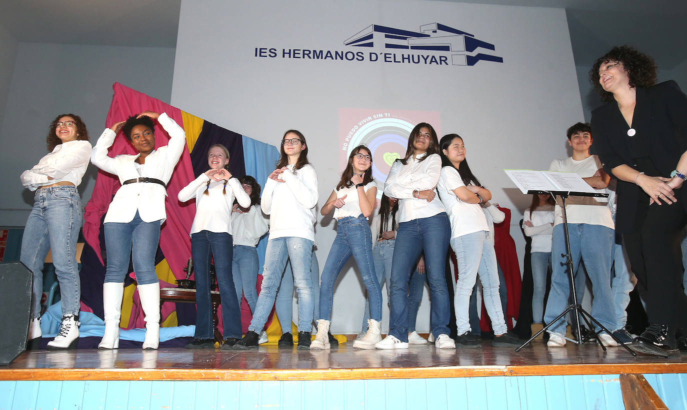 Las creaciones de los futuros modistas de D´Elhuyar, en imágenes