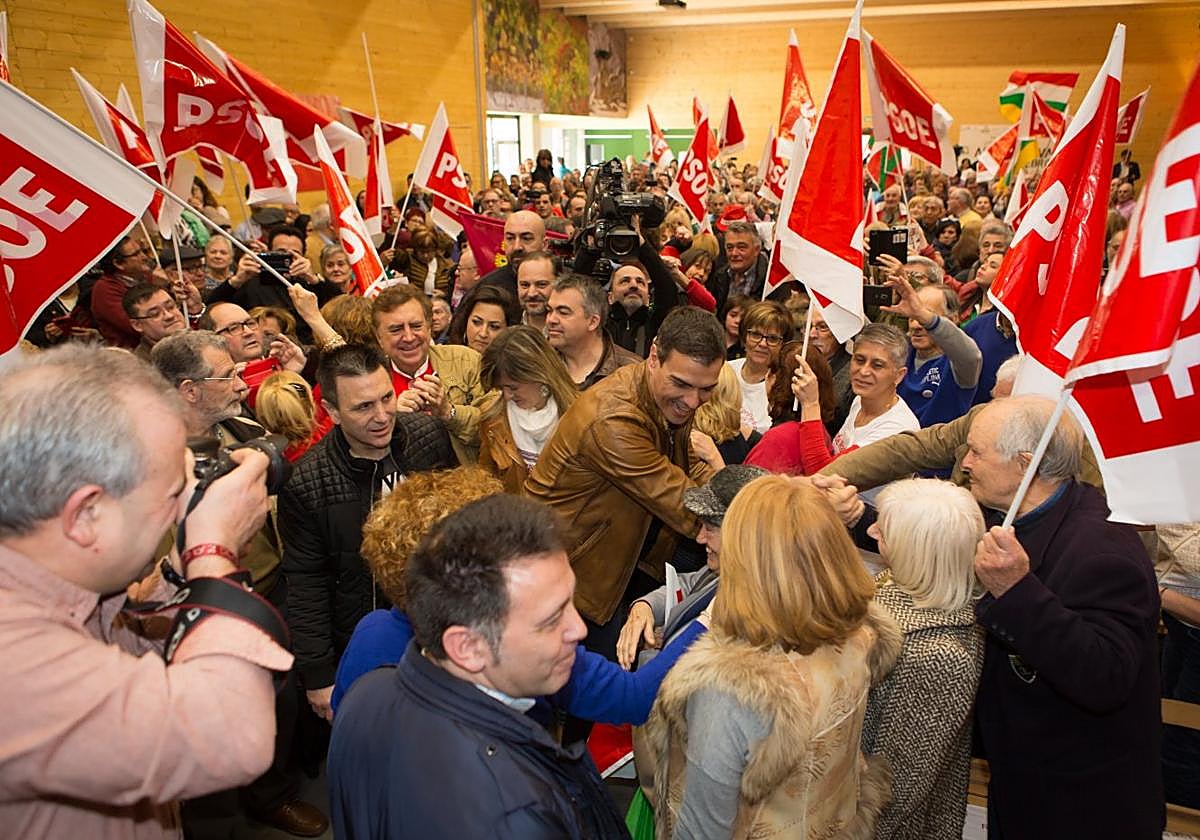 Febrero 2017, Aldeanueva: Sánchez, Cerdán, Andreu, Ábalos. Y Koldo.
