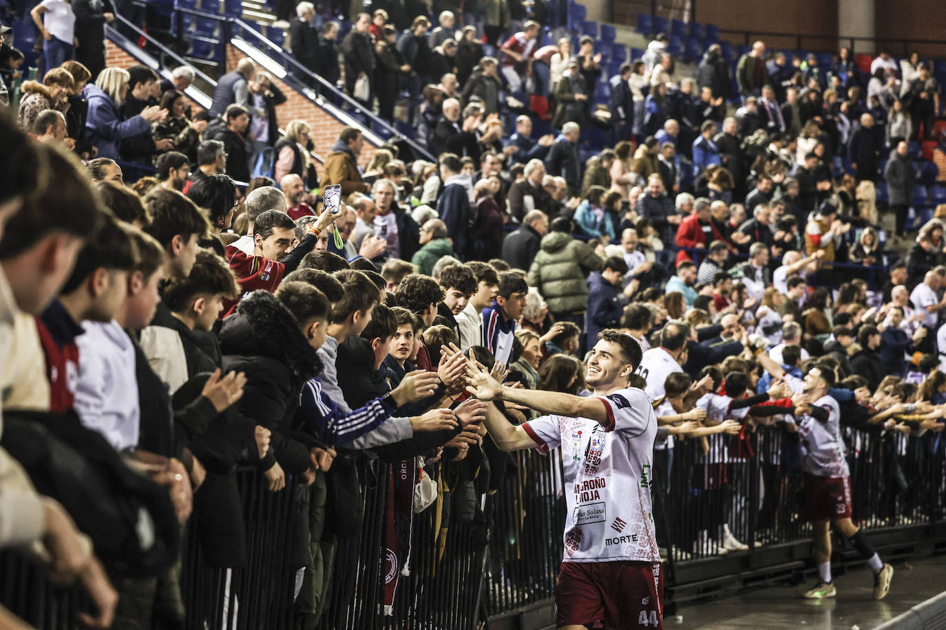 Las imágenes del Ciudad de Logroño-Barcelona