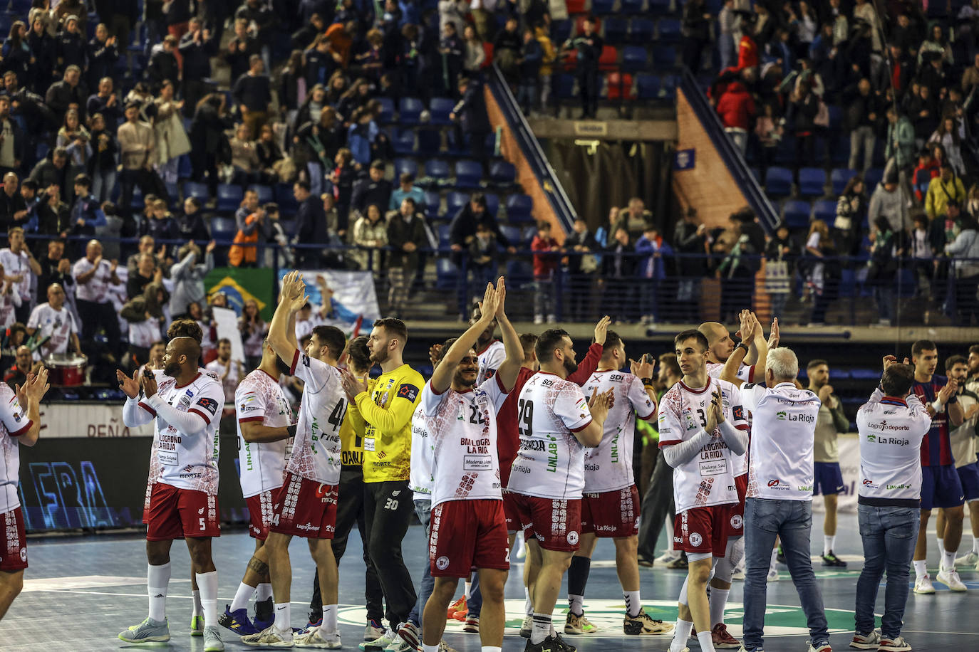 Las imágenes del Ciudad de Logroño-Barcelona