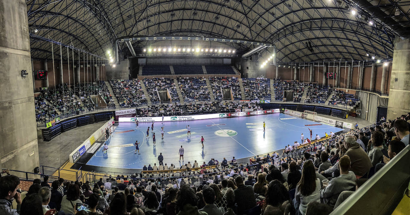 Las imágenes del Ciudad de Logroño-Barcelona