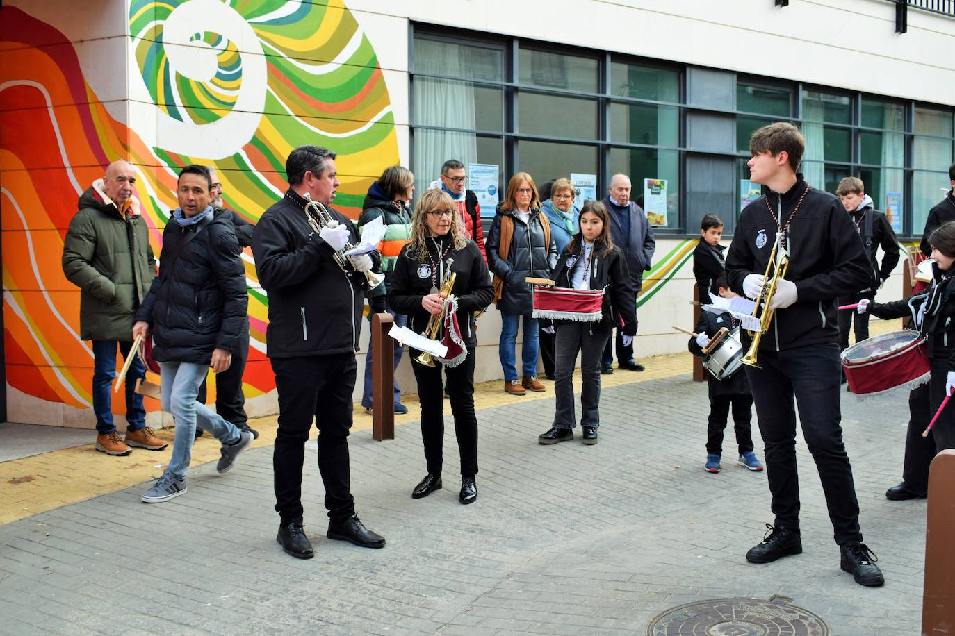 Homenaje a las bandas de las cofradías en Villamediana