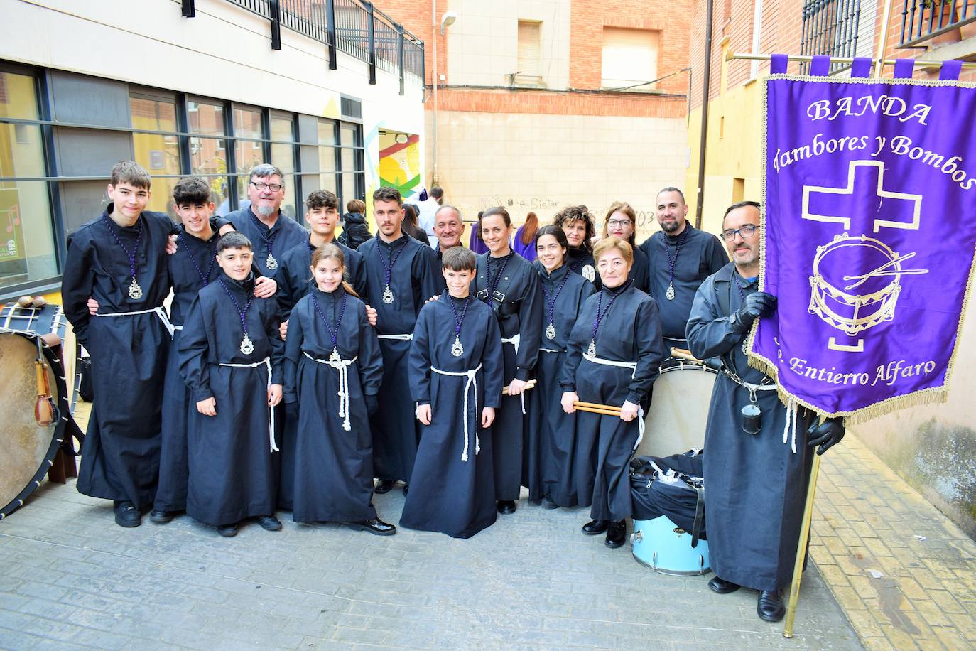 Homenaje a las bandas de las cofradías en Villamediana