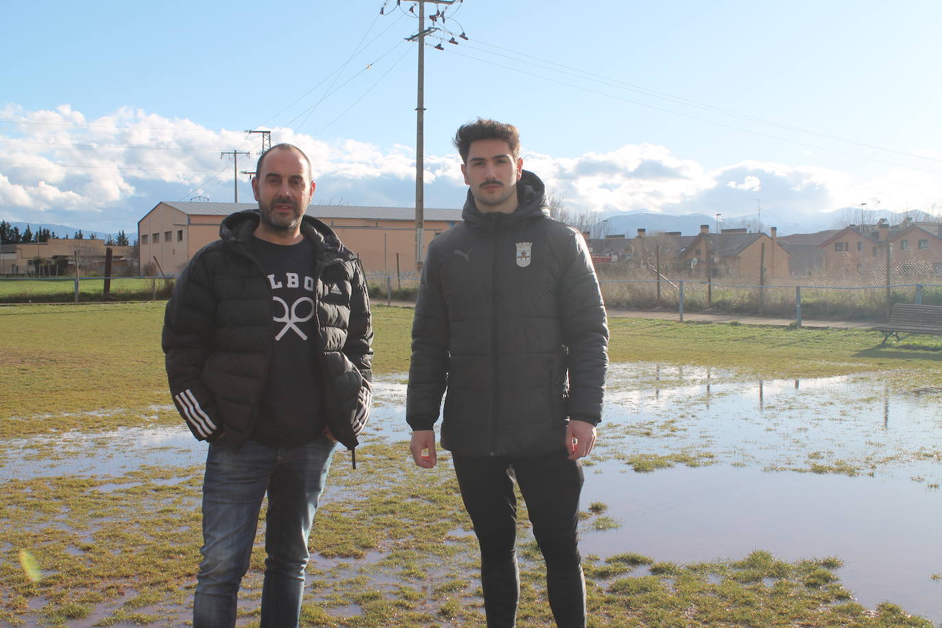 Mal estado de los campos de fútbol de &#039;El Cementerio&#039;