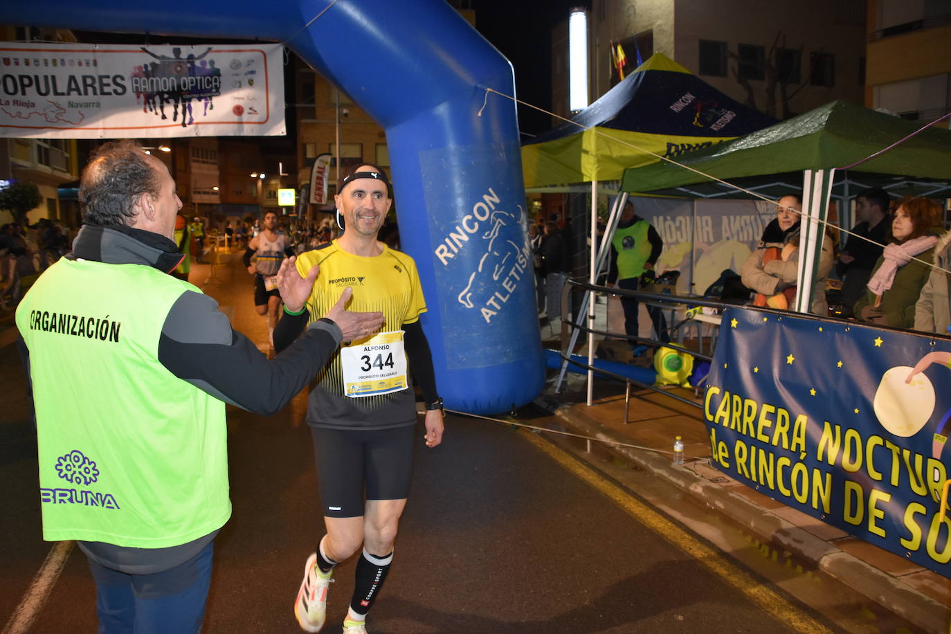 García y Navascués ganan la carrera nocturna de Rincón