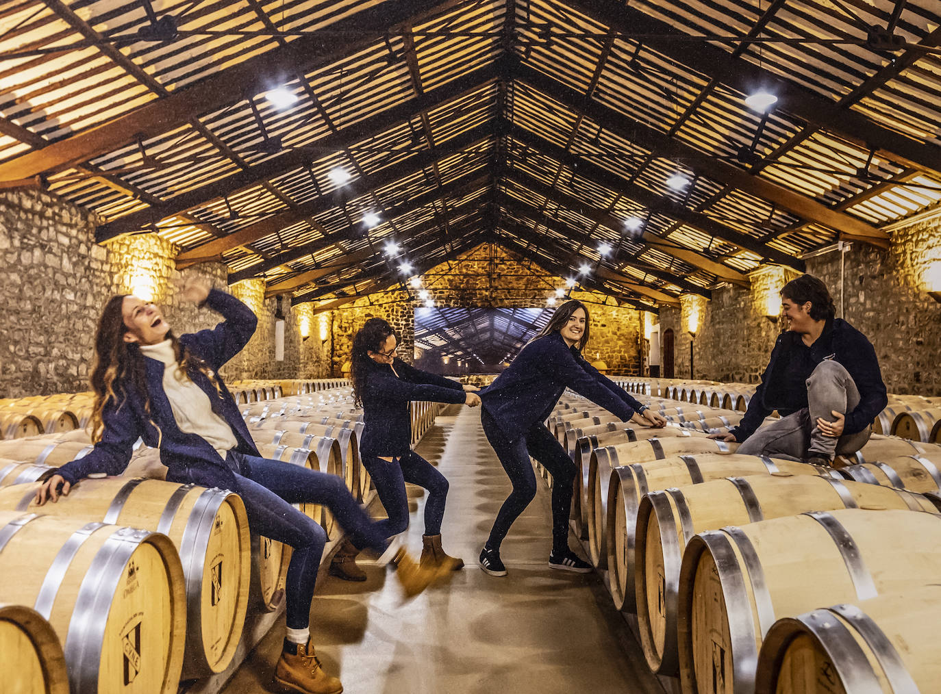 Exposición &#039;Mujer, vino y territorio. La mirada femenina en Rioja Alta&#039;