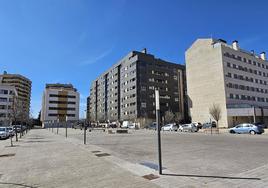 Plaza entre las calles Aragón y Asturias.