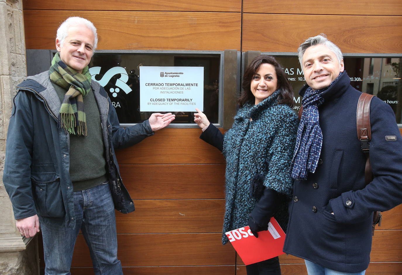 Pablo Hermoso de Mendoza, con Concha Andreu y Francisco Ocón, en 2019