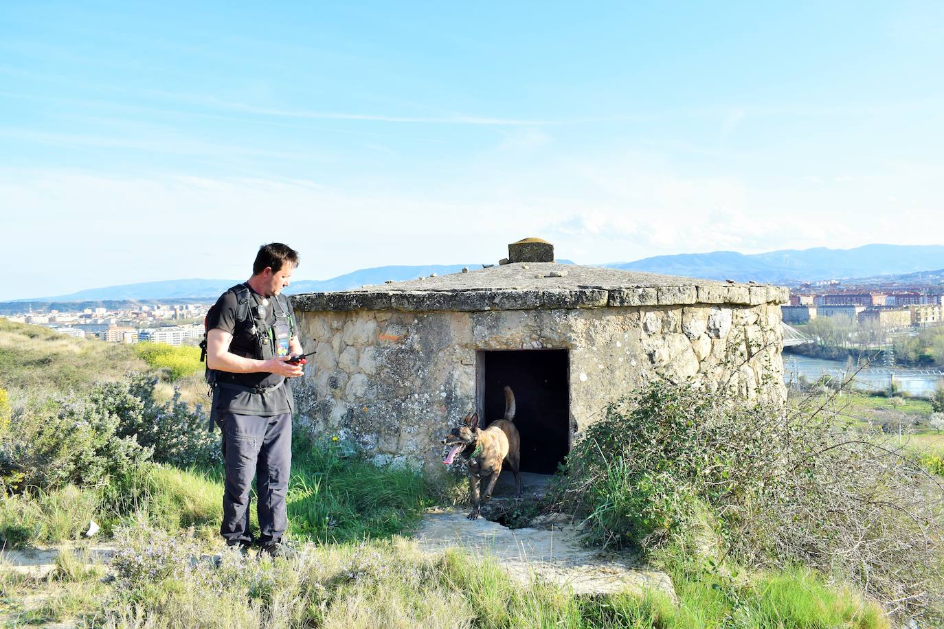 La Unidad Canina de Rescate colabora en la búsqueda de Javier Márquez