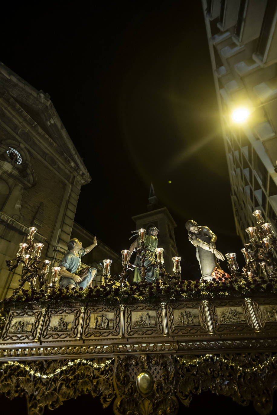 La procesión de La Flagelación, en imágenes