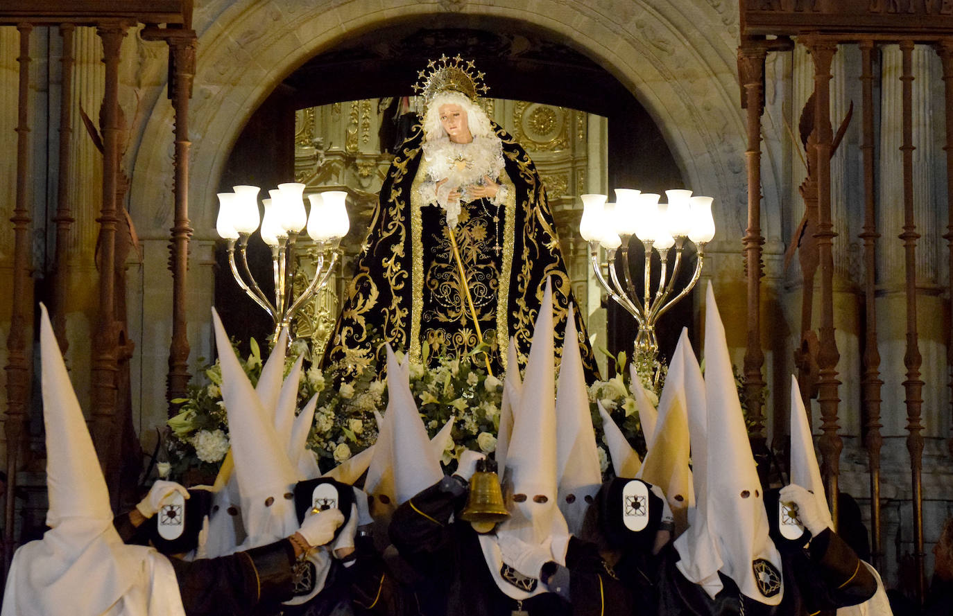 La procesión de La Soledad, en imágenes