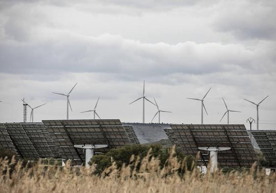 Instalaciones de generación eólica y fotovoltaica en los términos municipales de Calahorra y Pradejón.