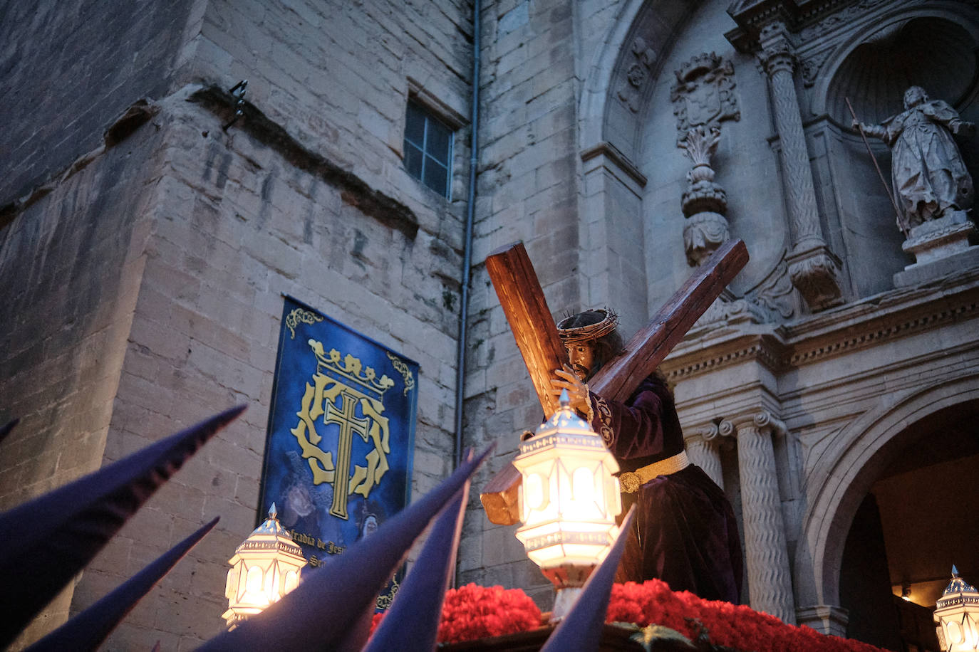 Jesús camino del Calvario, en imágenes