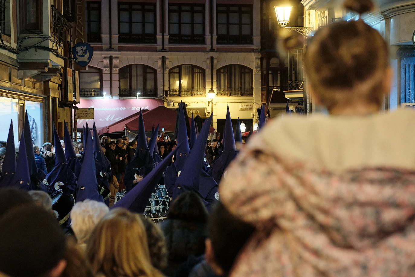 Jesús camino del Calvario, en imágenes