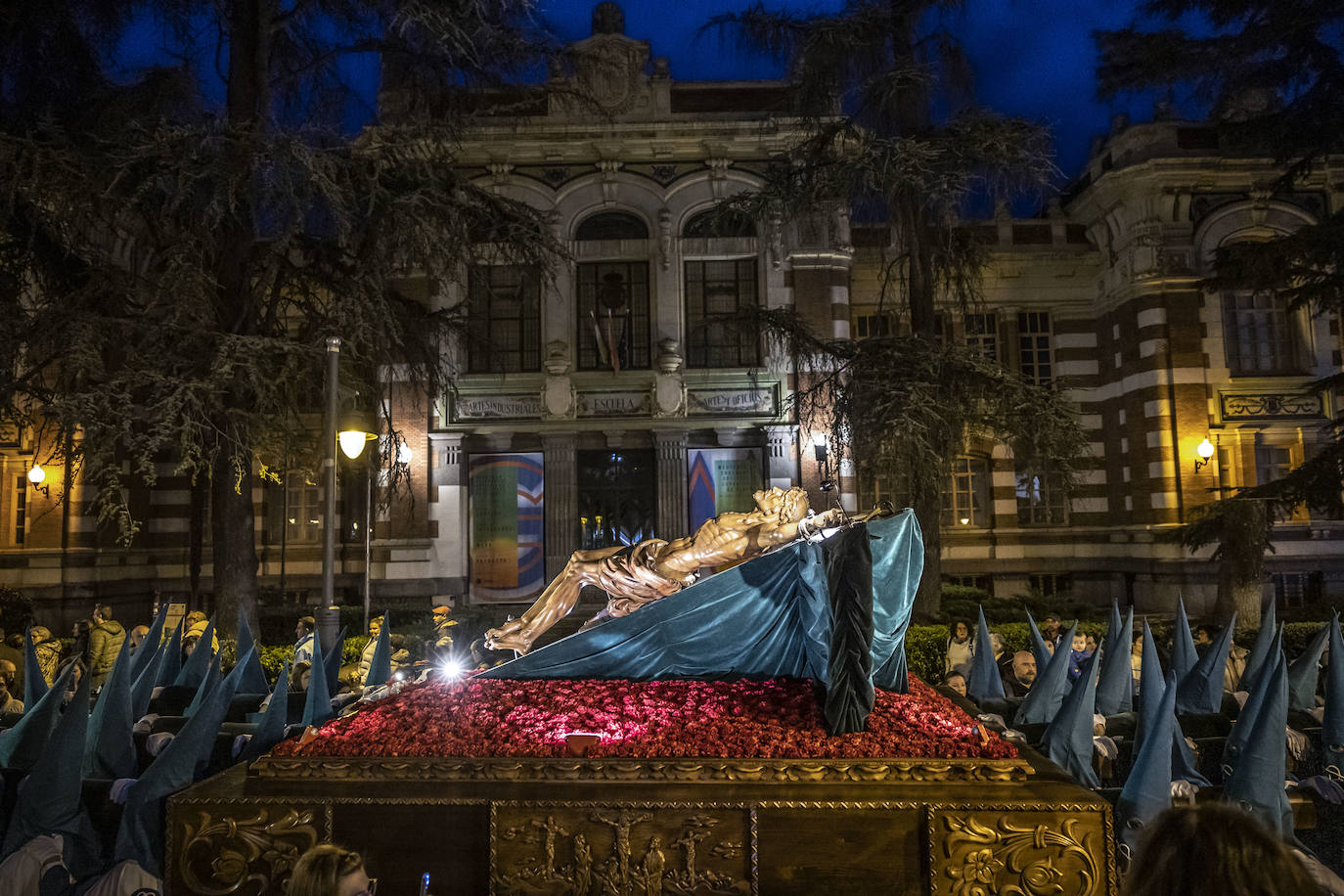 La procesión de las Siete Palabras, en imágenes