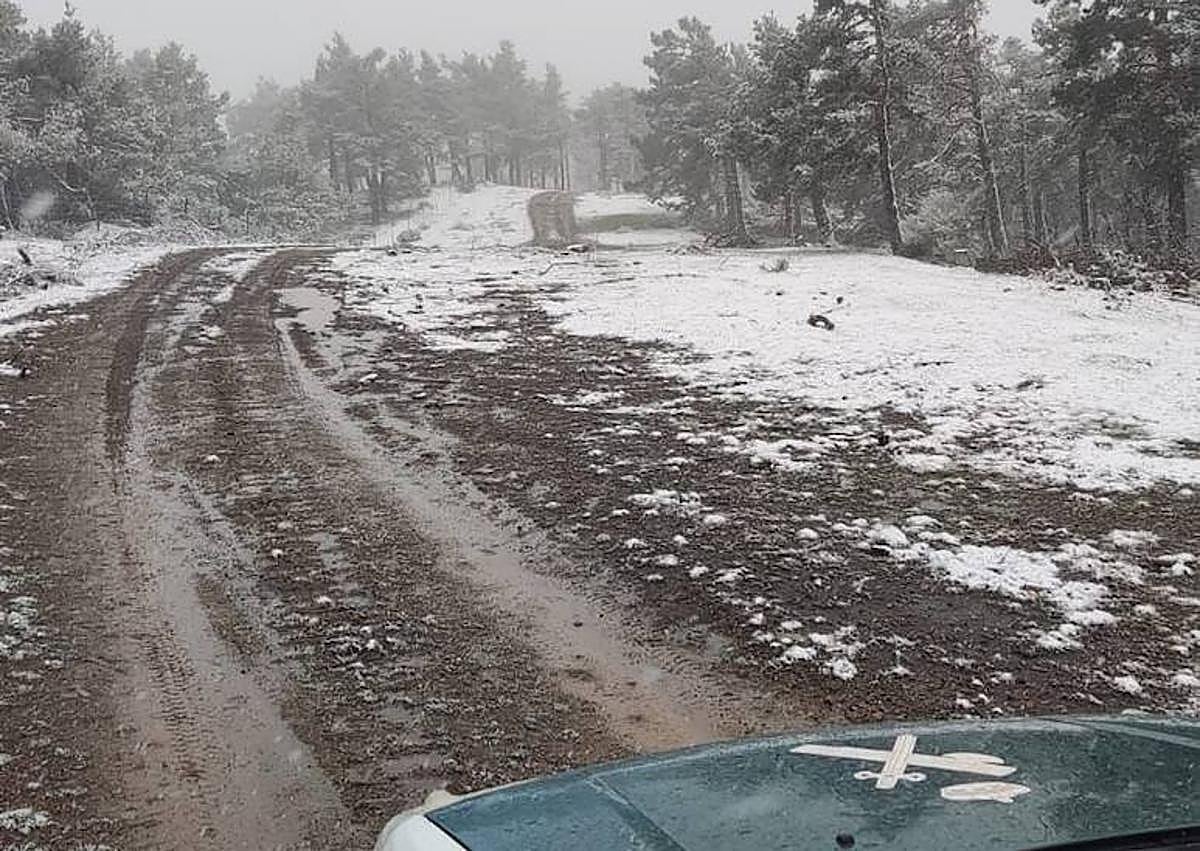 Imagen secundaria 1 - La Guardia Civil rescata a 19 scouts entre El Rasillo y Anguiano