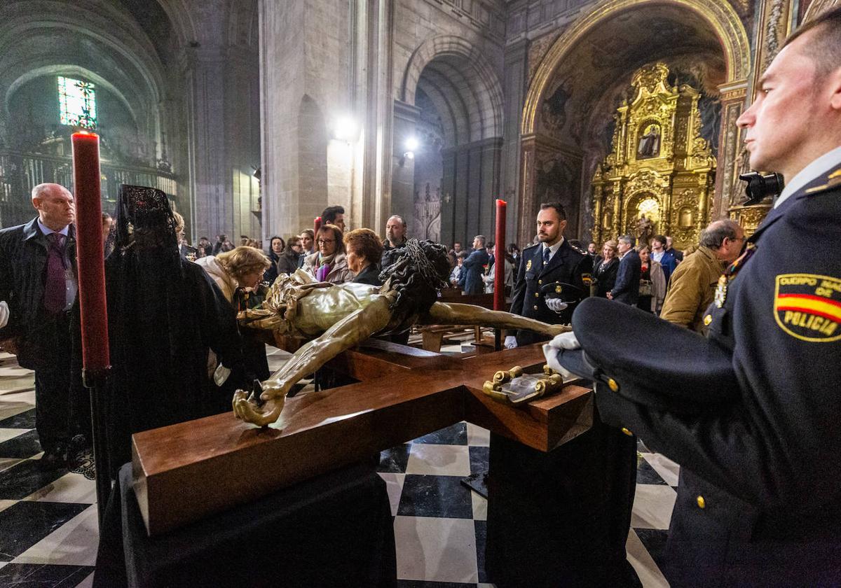 El Santo Cristo de las Ánimas se queda en Palacio