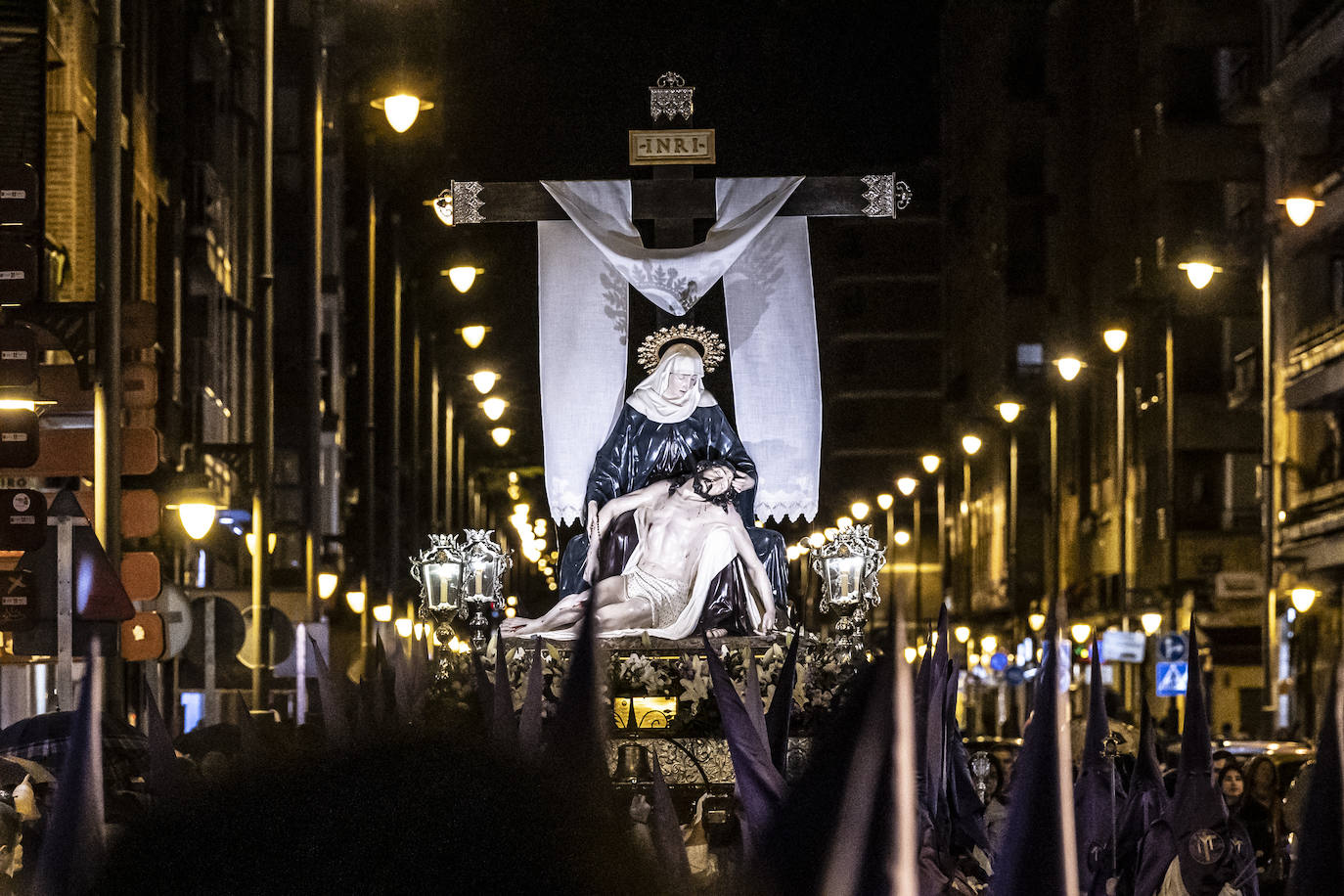 Las imágenes de la procesión de Vía Crucis de Nuestra Señora de la Piedad