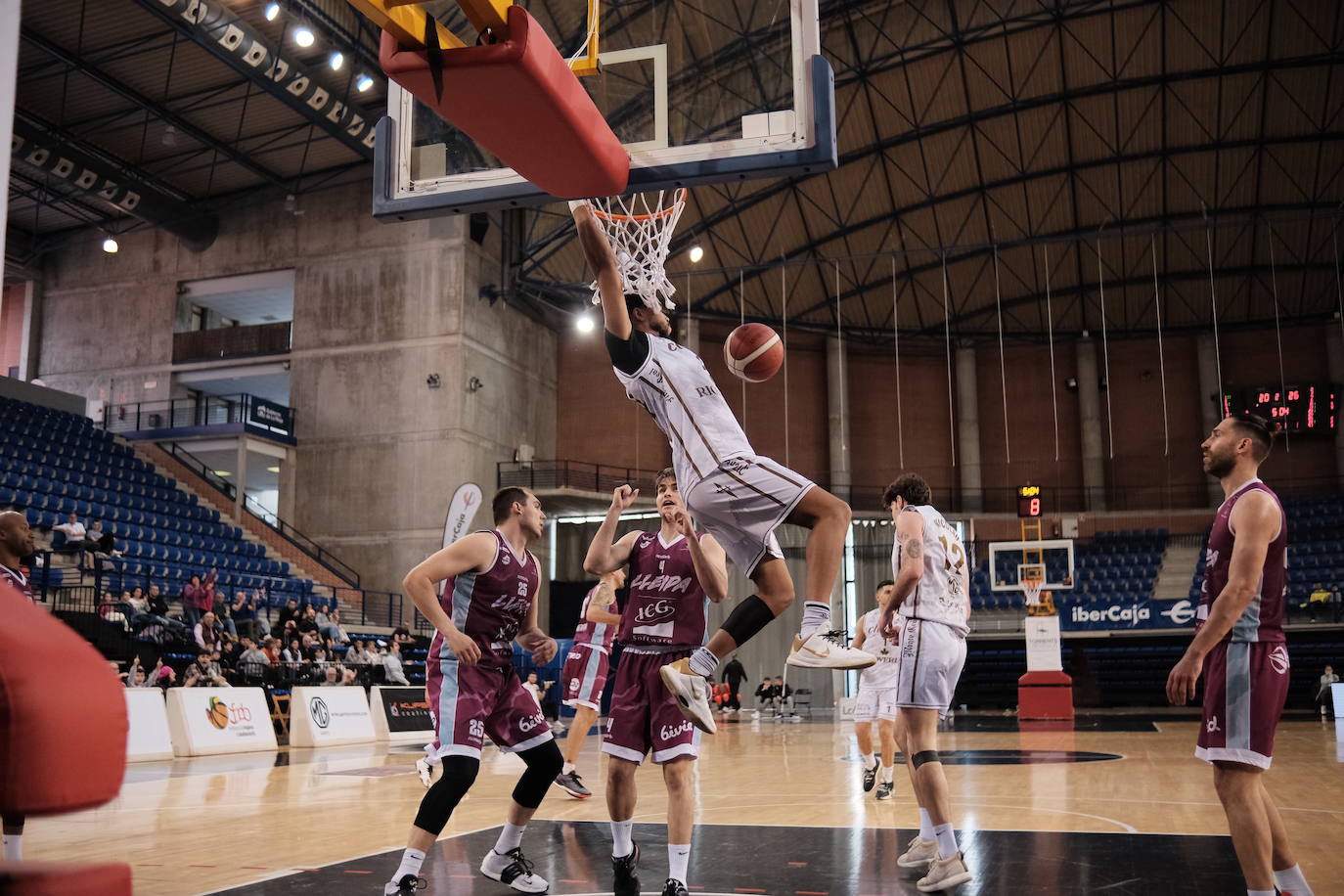 El partido entre el Clavijo y el Lleida, en imágenes