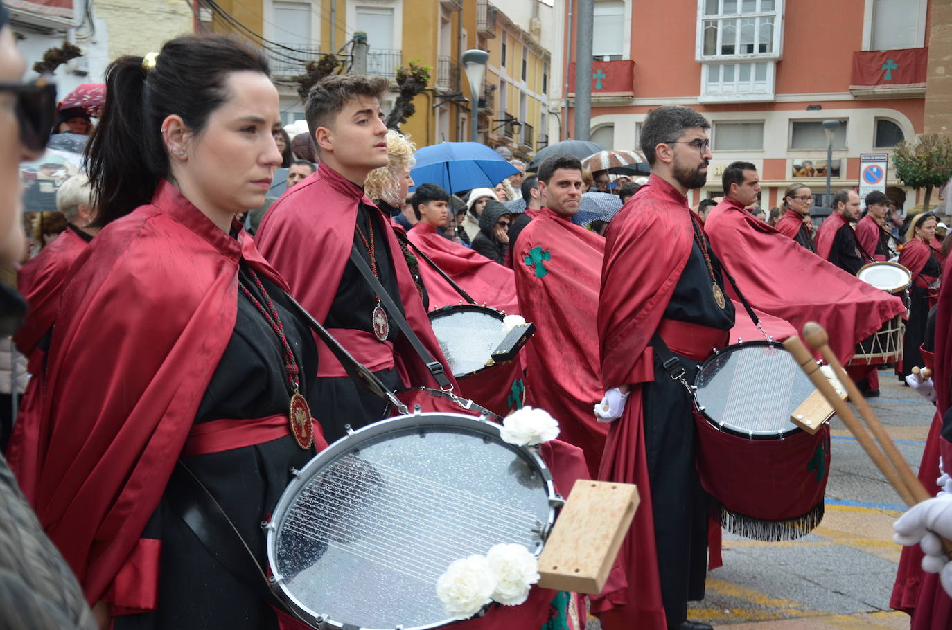 Las imágenes del encuentro entre la virgen Gloriosa y Cristo Resucitado en Calahorra