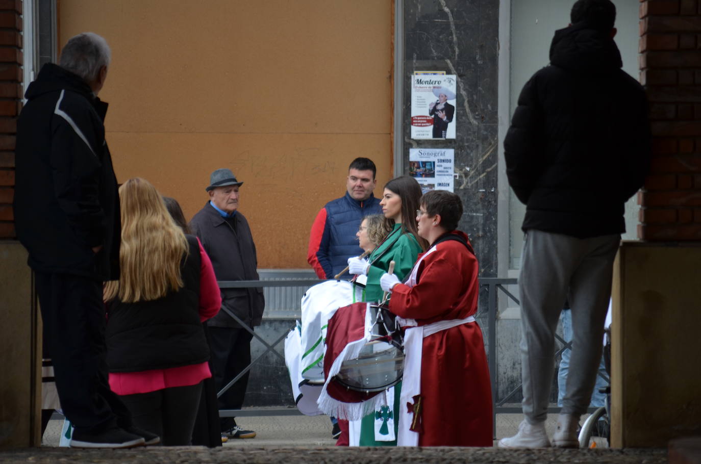 Las imágenes del encuentro entre la virgen Gloriosa y Cristo Resucitado en Calahorra