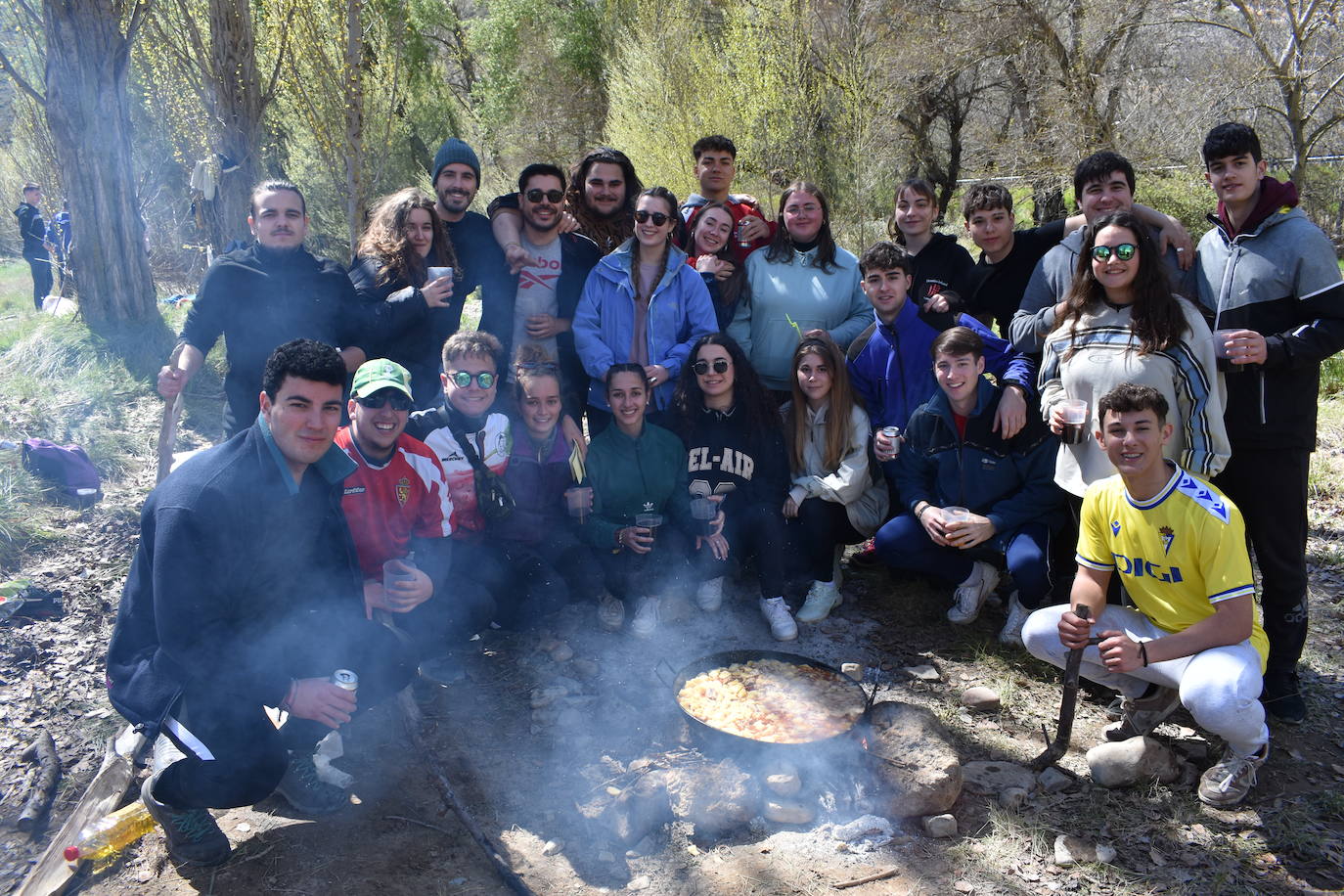 Las imágenes de las cuadrillas en el prado de Clunia de Aguilar