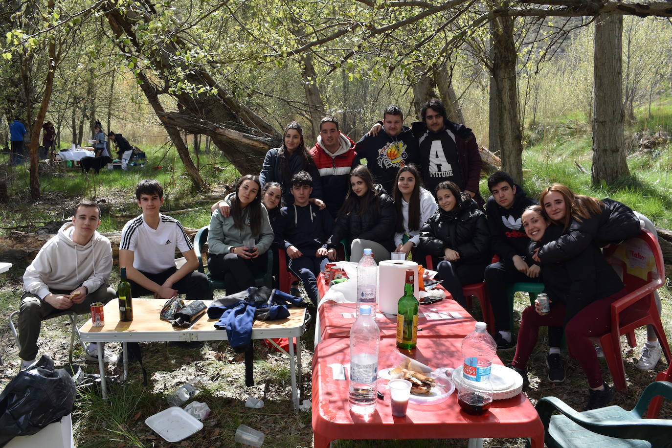 Las imágenes de las cuadrillas en el prado de Clunia de Aguilar