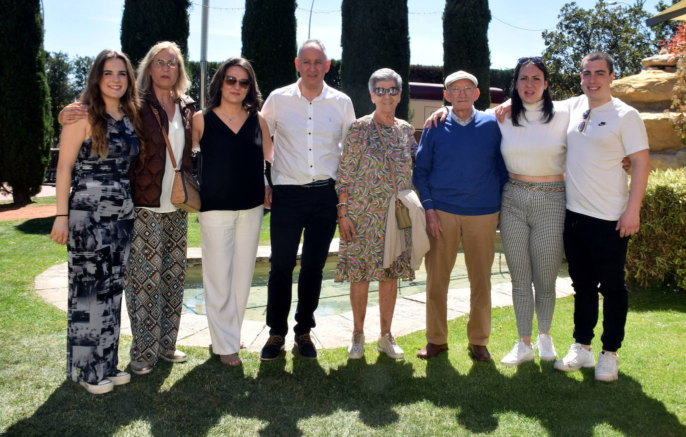 Ana de Corta, Victoria de Corta, Susana Anguiano, José Angel de Corta, Gregoria Fernández, Bonifacio de Corta, Victoria Ochoa de Corta y Diego Tudelilla