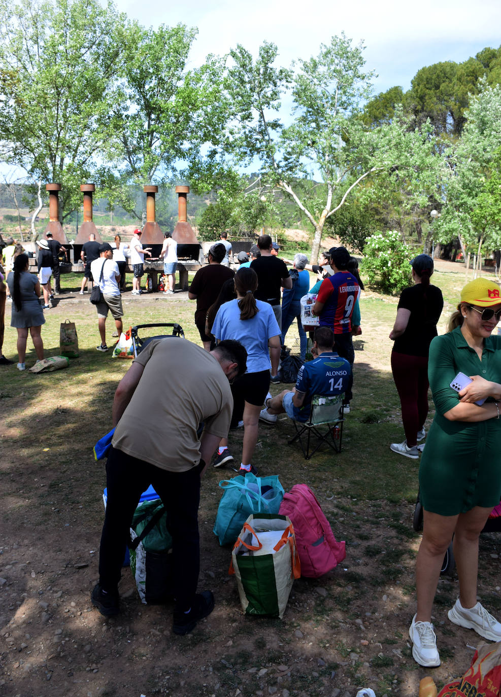 Mucha gente y pocos asadores en La Grajera