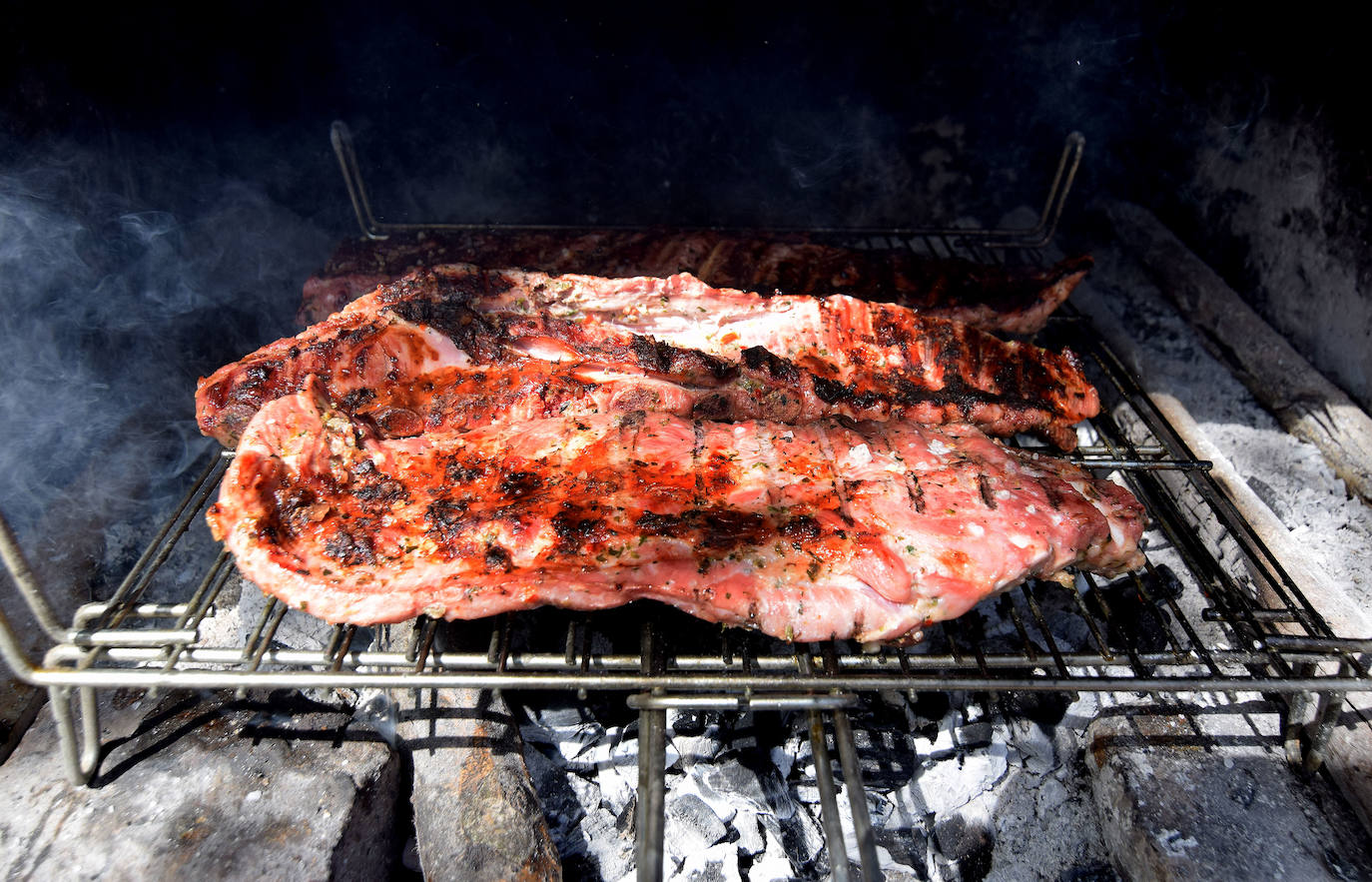 Mucha gente y pocos asadores en La Grajera