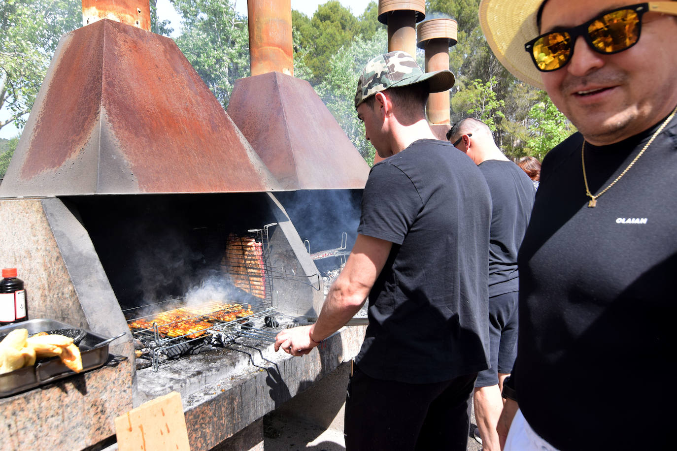 Mucha gente y pocos asadores en La Grajera