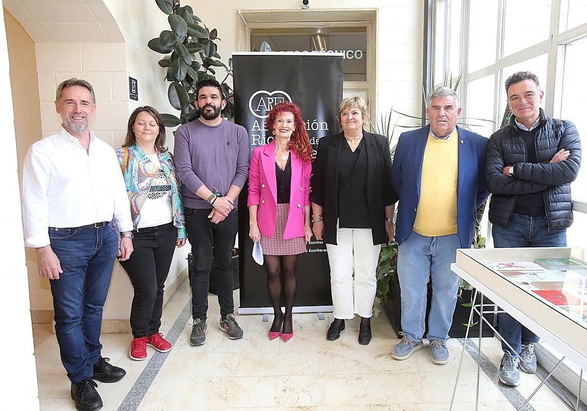Presentación de la exposición en la Biblioteca de La Rioja.
