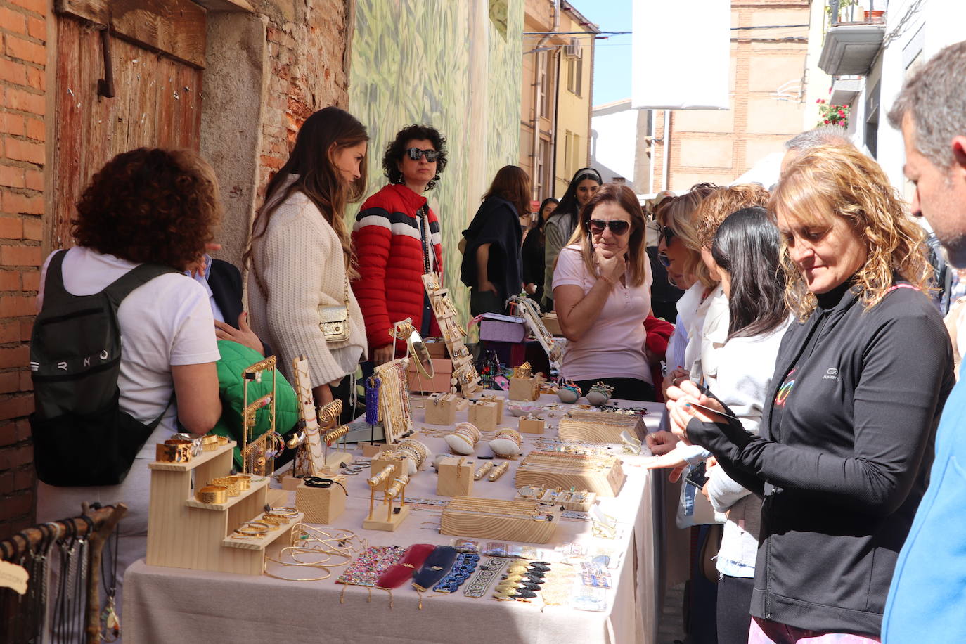 VI Feria de la Cebolla Asada de Herce