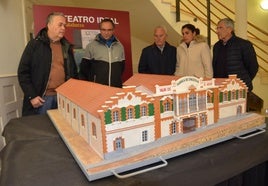 Presentación de la maqueta de la antigua fábrica Gala Adán.