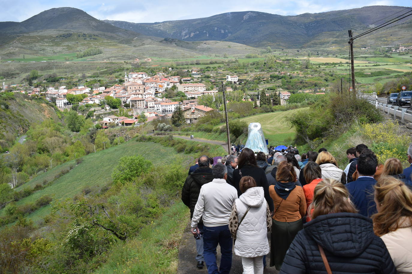 Procesión de la Virgen de Tómalos en Torrecilla