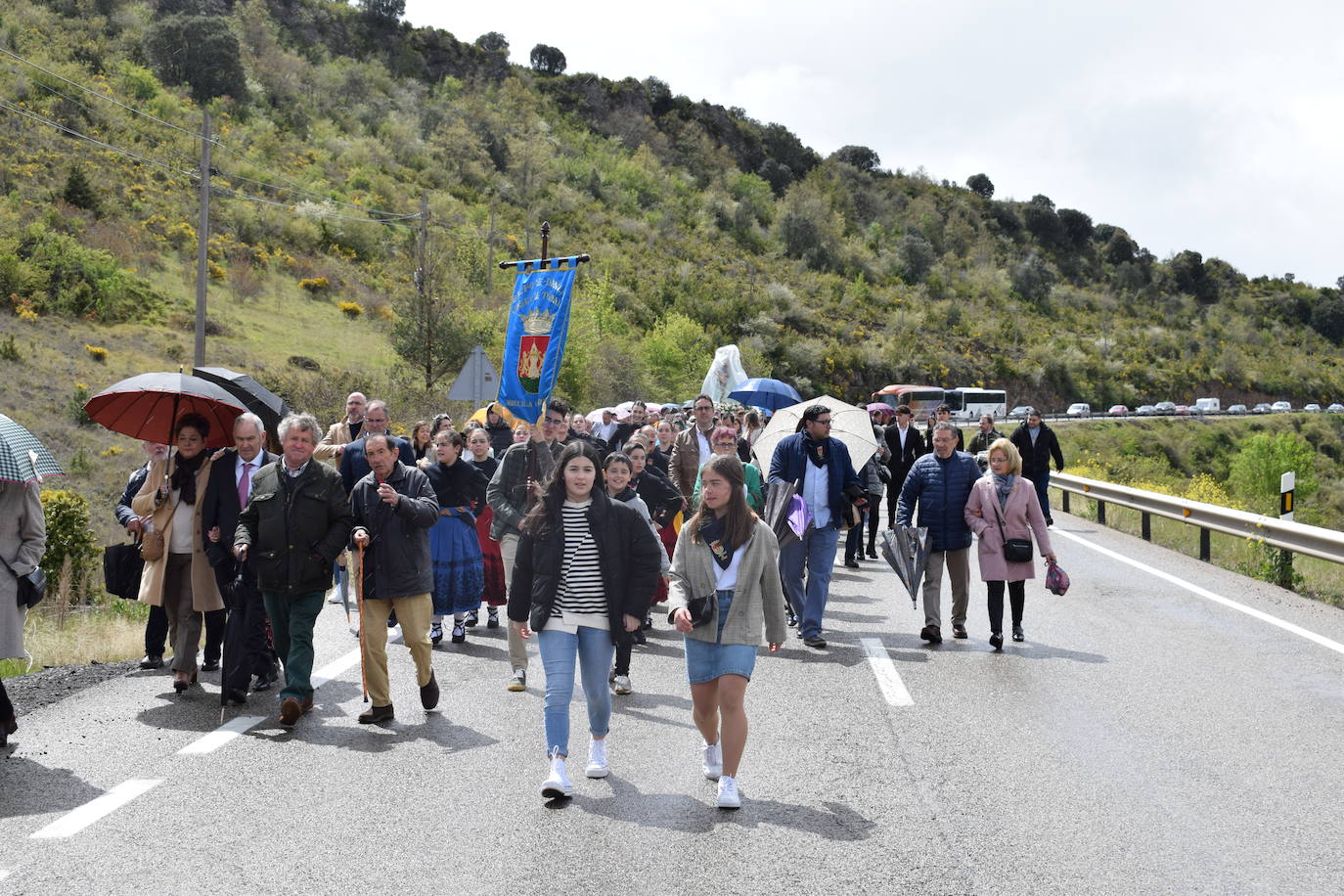 Procesión de la Virgen de Tómalos en Torrecilla