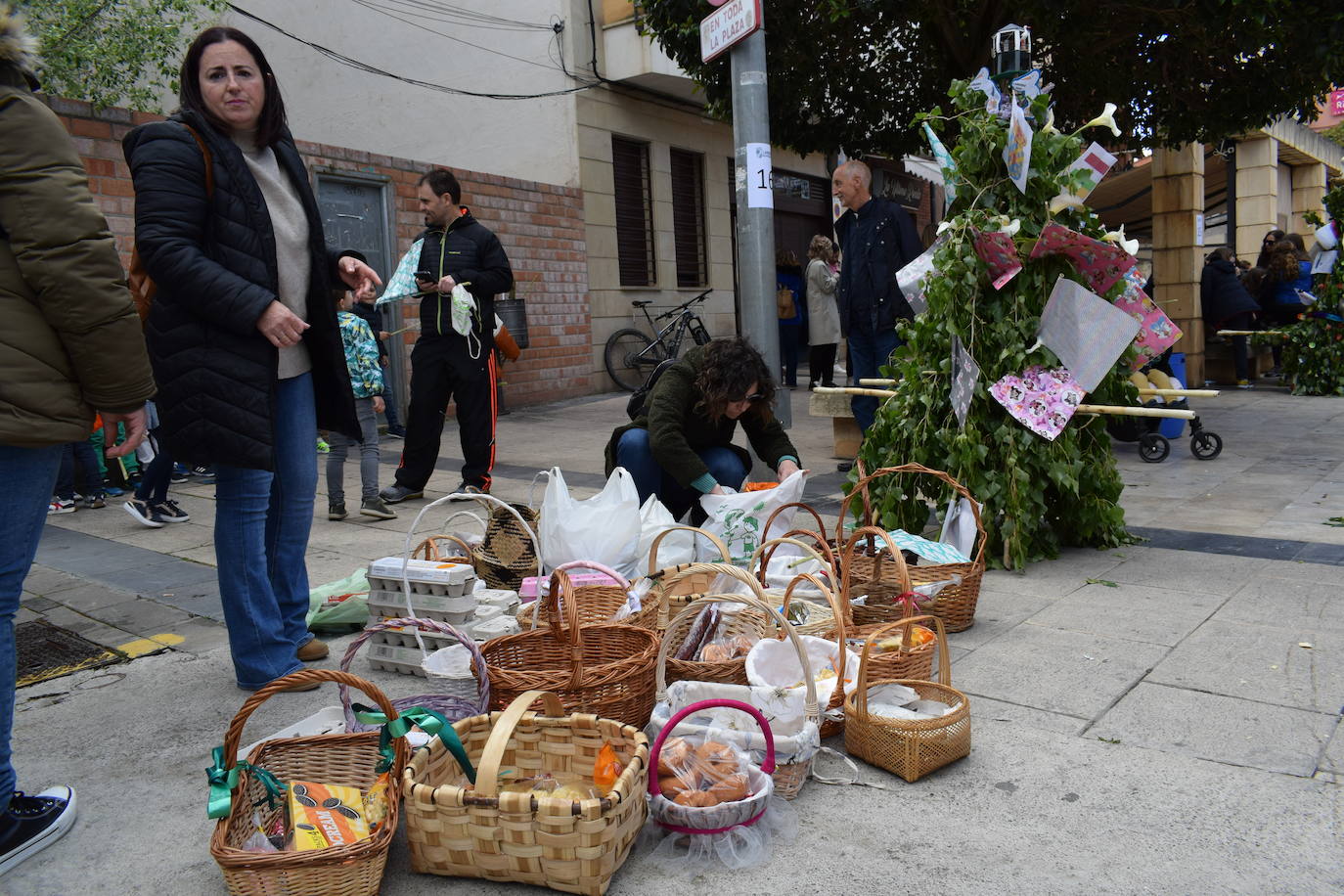 Concurso de Mayos Populares de Lardero