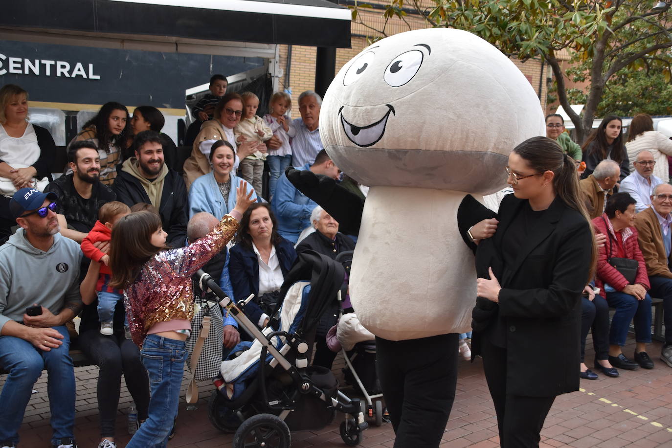 Inauguración de la XI Feria Fungitur en Pradejón