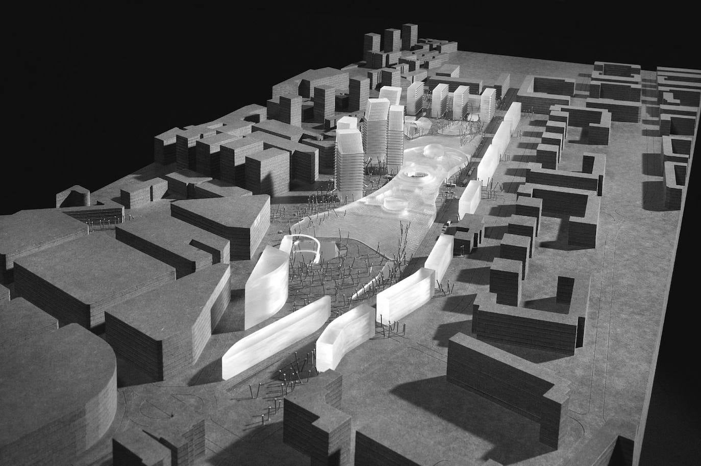 Maqueta inicial del PERI Ferrocarril, adjudicado en 2004 al equipo de arquitectos Ábalos&Herreros.