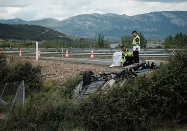 Muere una mujer de 69 años y un hombre resulta herido en un accidente de tráfico en la AP-68, en Fuenmayor