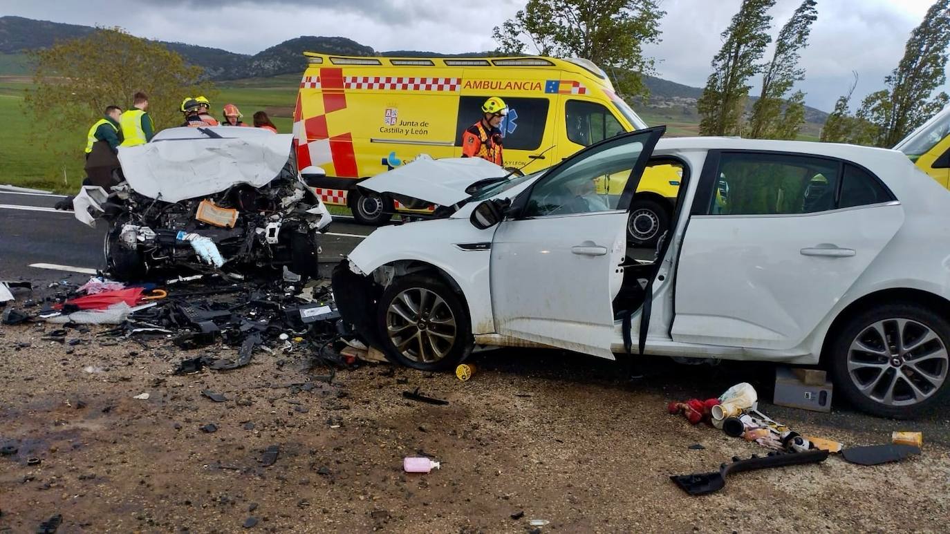 Estado de los vehículos implicados en el accidente de Foncea.