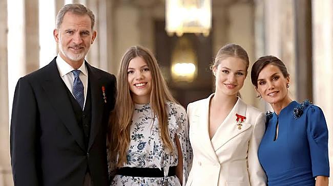 ¿Cuántos regalos recibió la familia Real durante 2023?