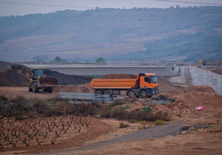 Obras de la Ronda Sur en Navarrete.