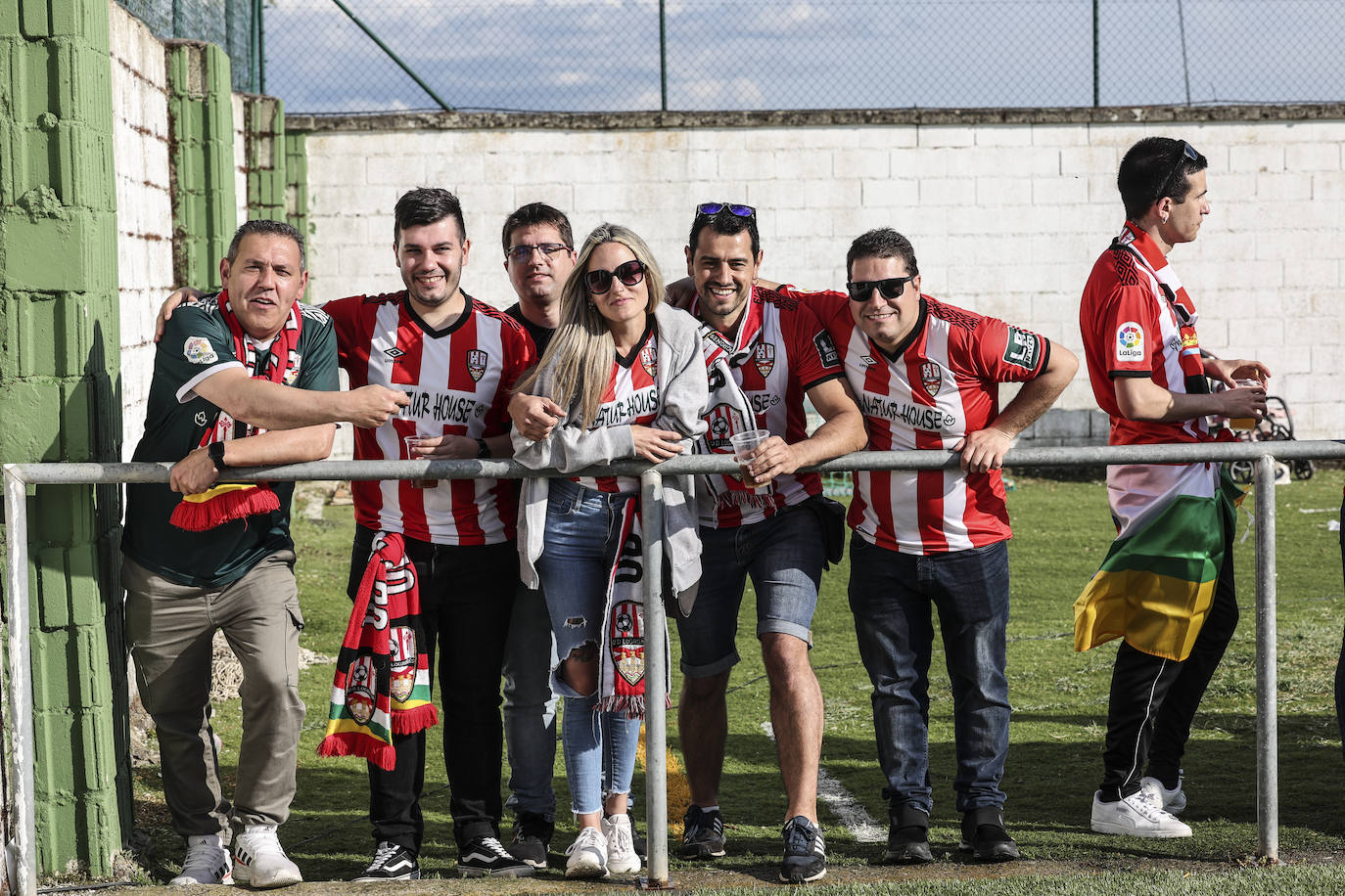 Las imágenes de la afición de la UDL en Guijuelo