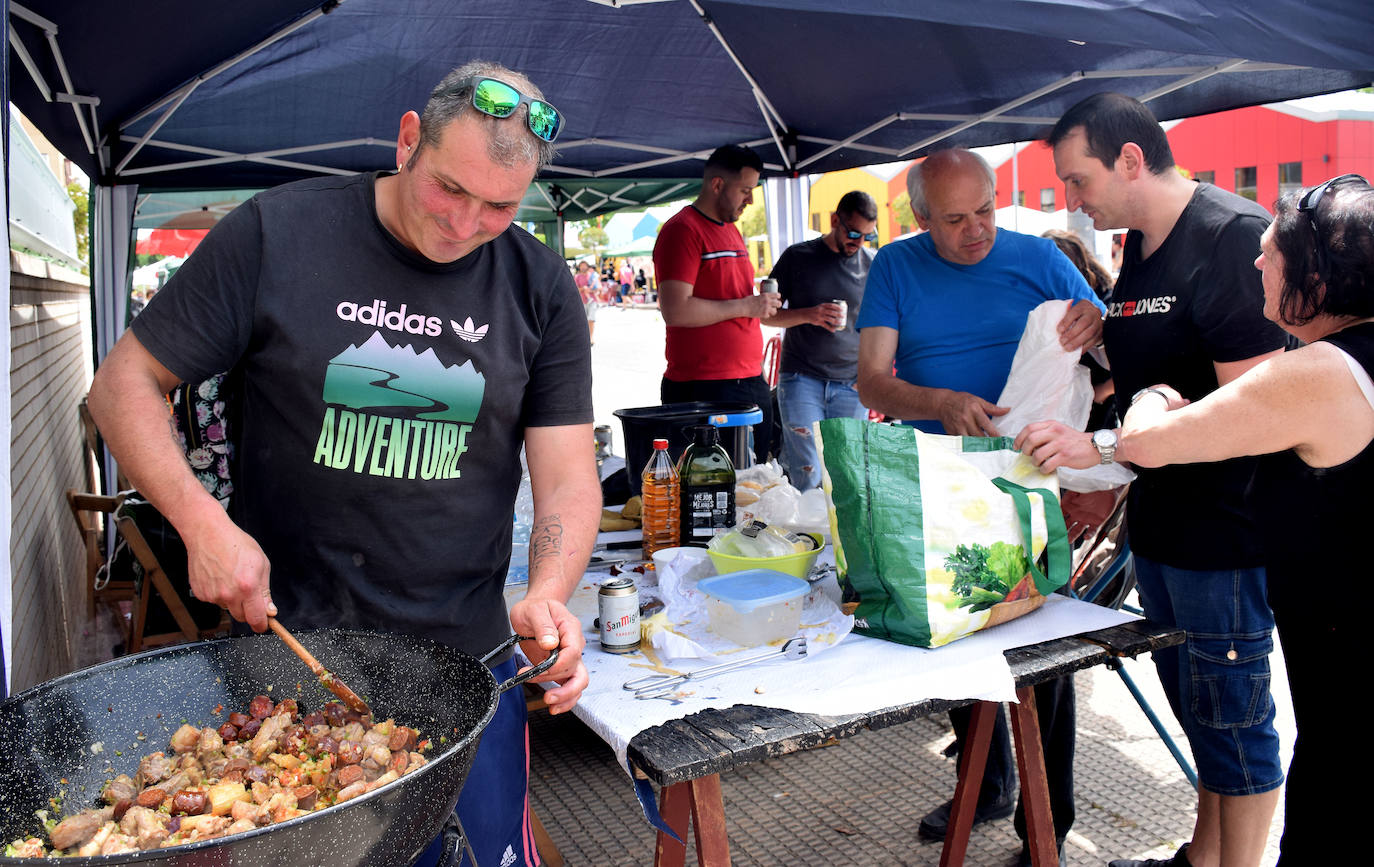 Día de ranchos en las fiestas de Valdegastea